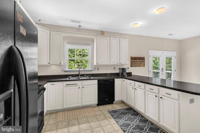 Building Photo - 11489 Lynx Dr