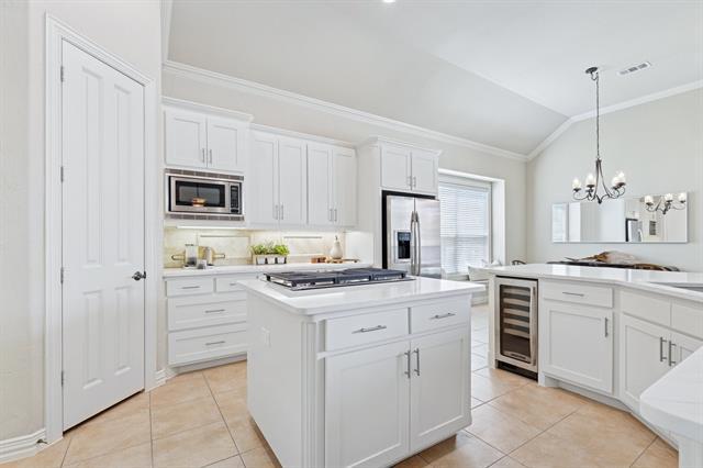 Building Photo - 2015 Crockett Cir