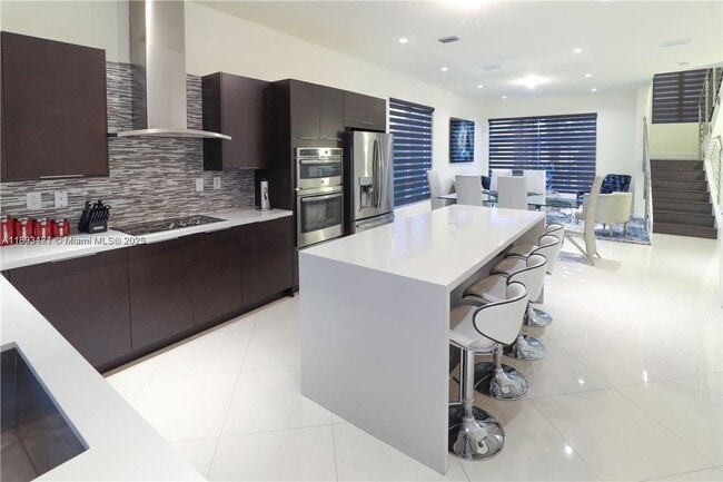 Building Photo - 10501 NW 66th St