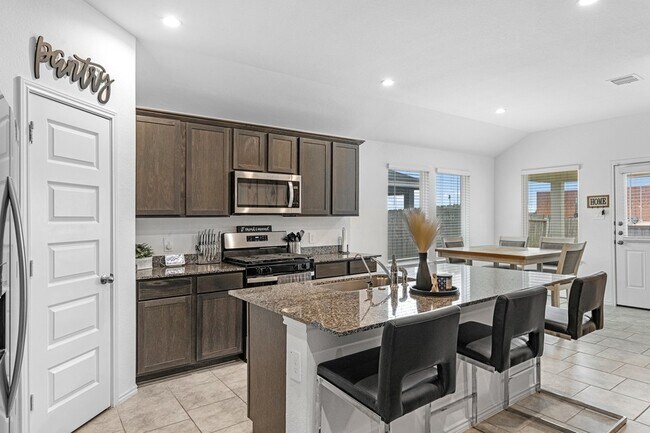Building Photo - 7534 Cynomys Ct