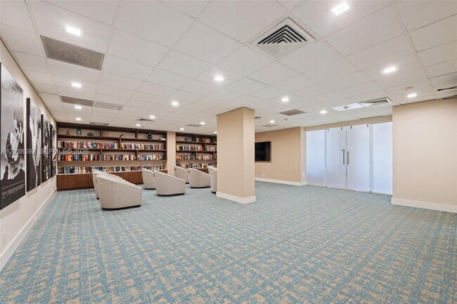 Building Photo - 3500 Galt Ocean Dr