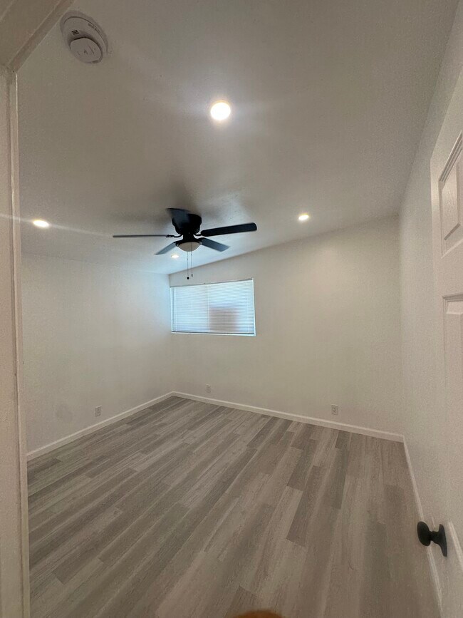 Building Photo - 44559 Palo Verde St
