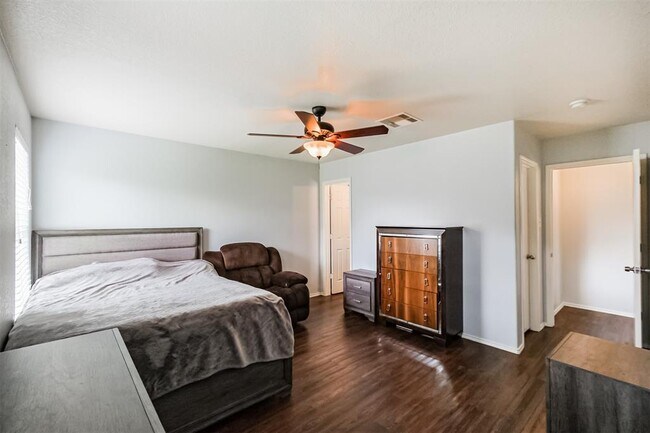 Building Photo - 16530 Peyton Ridge Cir