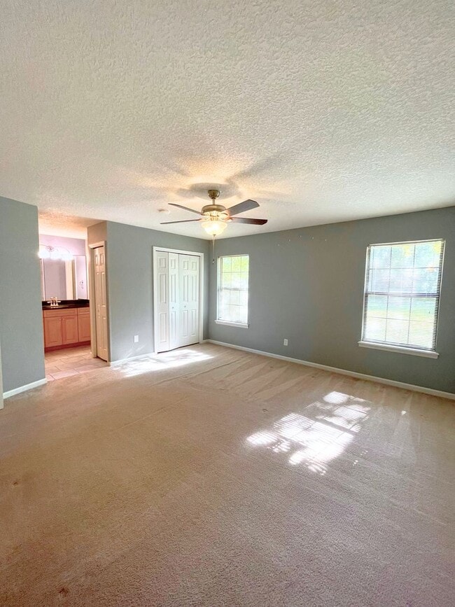 Building Photo - Charming 3-Bedroom, 2-Bath Home with Large...