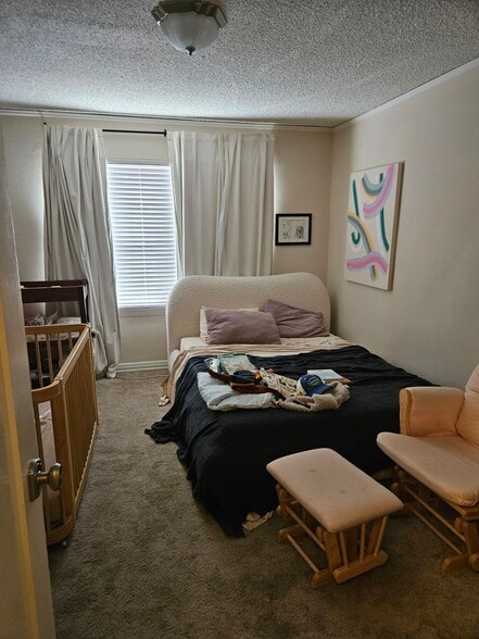 Building Photo - 533 N Gardner St