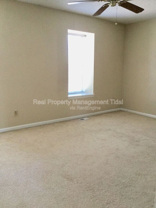Building Photo - 1664 Jameson Dr