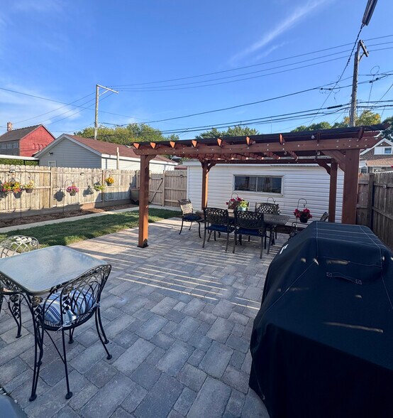 Back Yard 2 - 4909 W Wellington Ave