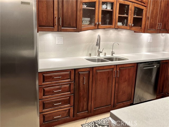Building Photo - 25 Prairie Falcon