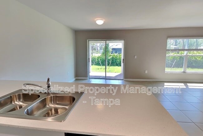 Building Photo - 4731 Gillot Blvd
