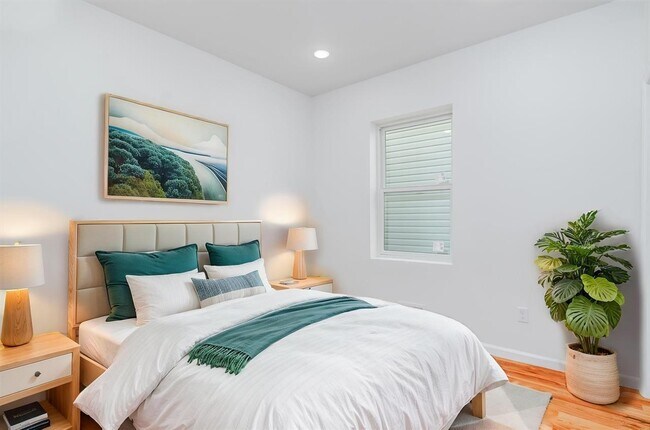 Building Photo - 85 Myrtle Ave