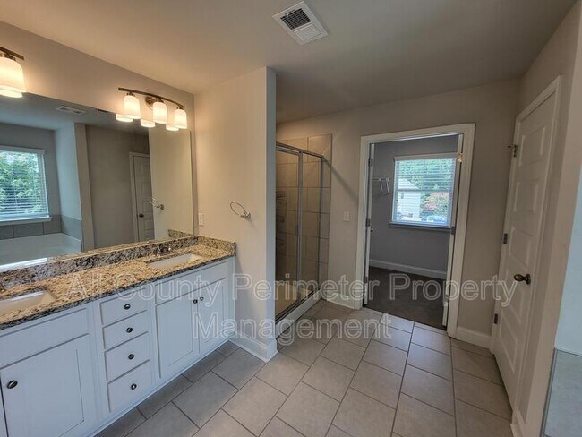 Building Photo - 5690 Deer Trail Ct