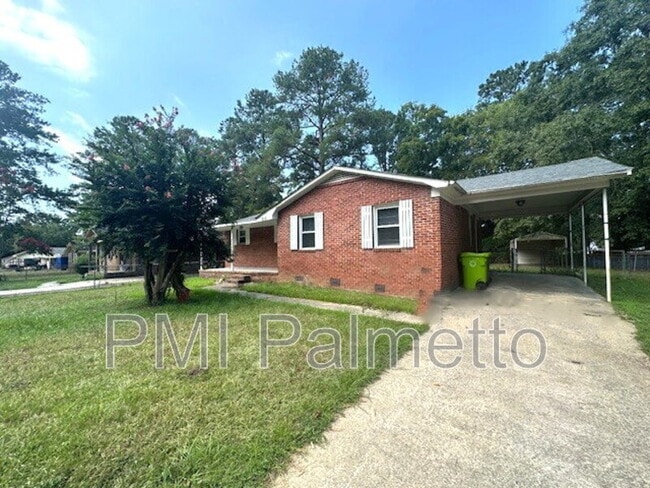 Building Photo - 216 Saddlefield Rd