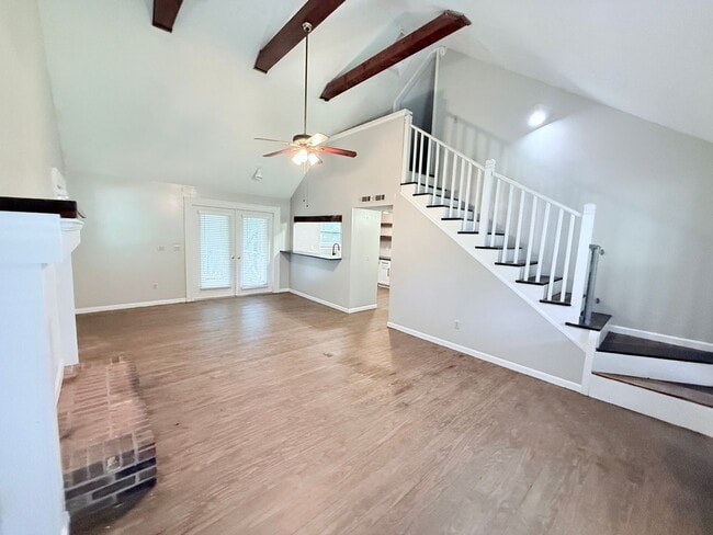 Building Photo - 15 CR 302