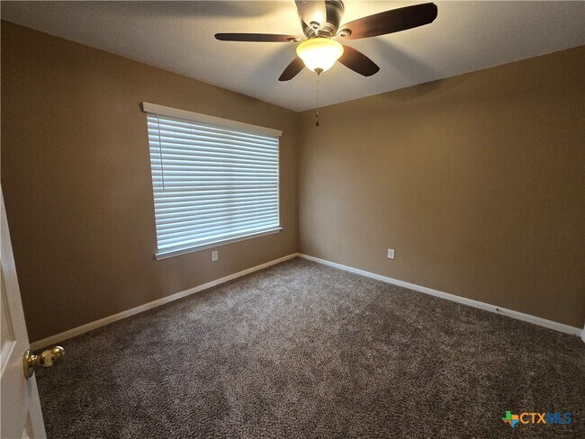Building Photo - 2043 Carlisle Castle Dr