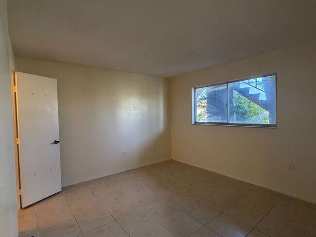 Building Photo - 2-bedroom, 2-bathroom residence located in Punta Gorda Isles