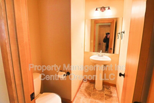 Building Photo - 20277 Knightsbridge Pl