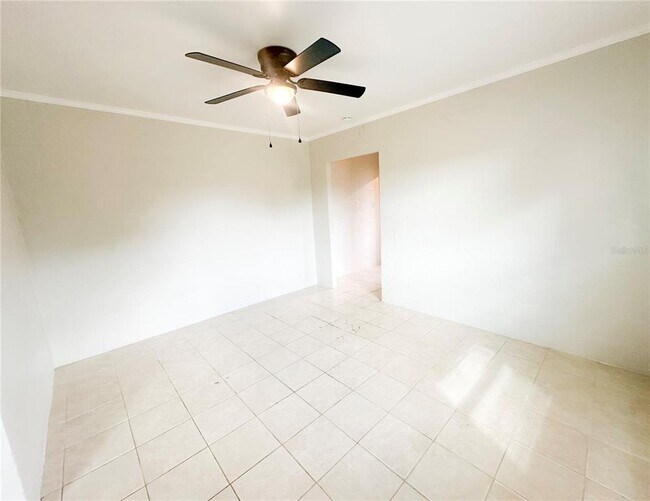 Building Photo - 324 Pearl St