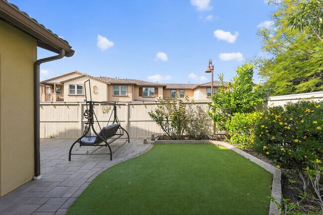 Building Photo - 306 Calle Rayo