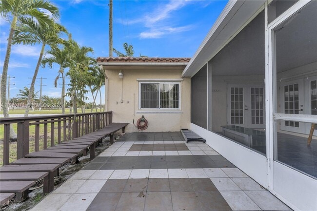 Building Photo - 12145 Begonia Way