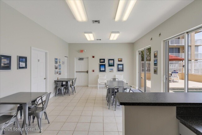 Building Photo - 1831 Jimmy Buffett Mem Hwy