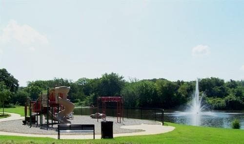 Building Photo - 2412 Ravenwood Ct
