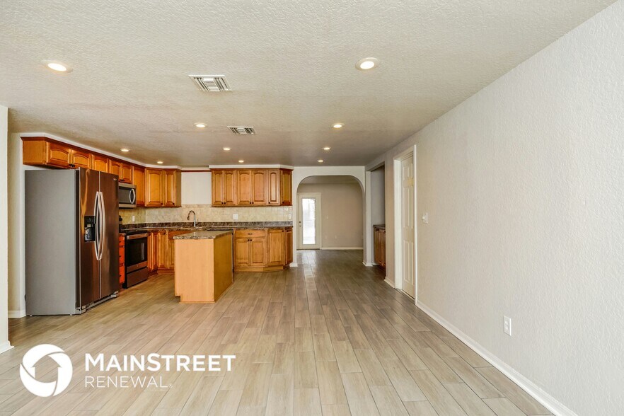 Building Photo - 2421 Harvard Rd