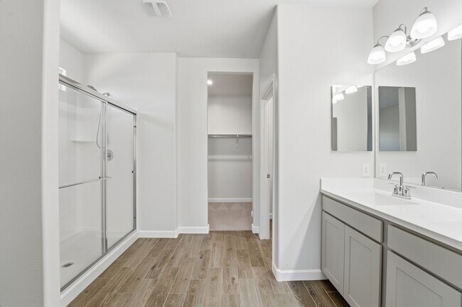 Building Photo - Modern 4-Bedroom Ranch-Style Corner Lot Home - *RENT SPECIAL*