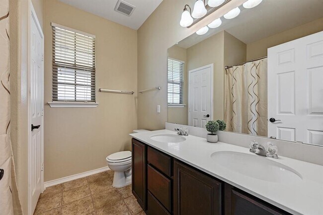 Building Photo - 245 Sheep Trail Dr