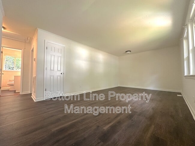 Building Photo - 2518 Marlowe Ave