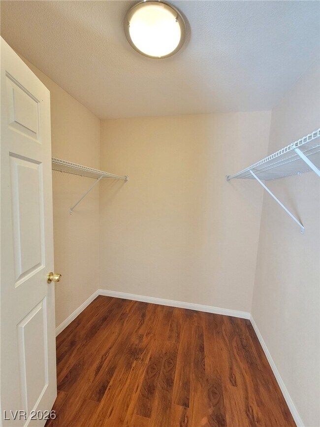 Building Photo - 9497 Rainfall Ave