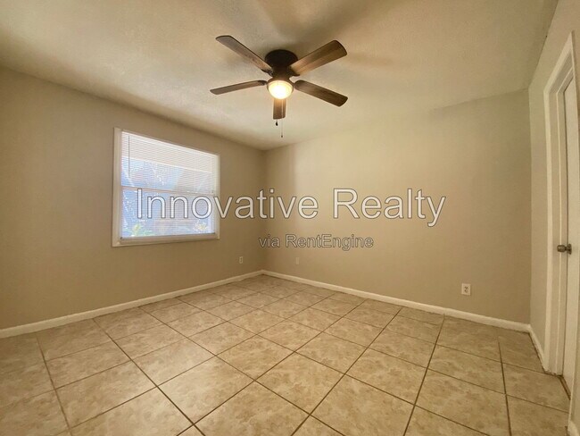 Building Photo - 5107 Curry Ford Rd