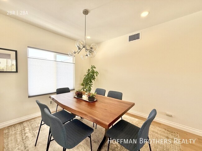 Building Photo - 1909 Pelham Ave