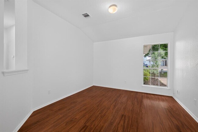 Building Photo - 17213 Bushmills Rd