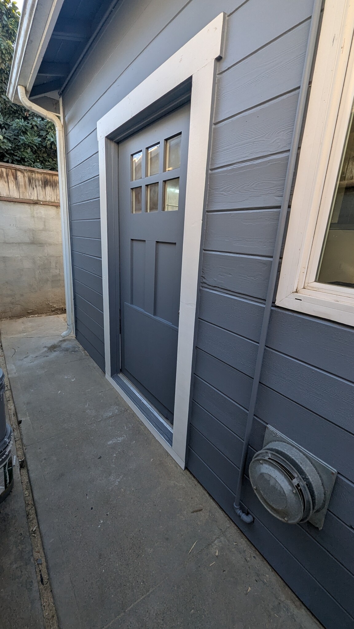 Building Photo - 392 West Center Ave