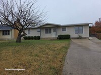 Building Photo - 3/1 Newly updated home