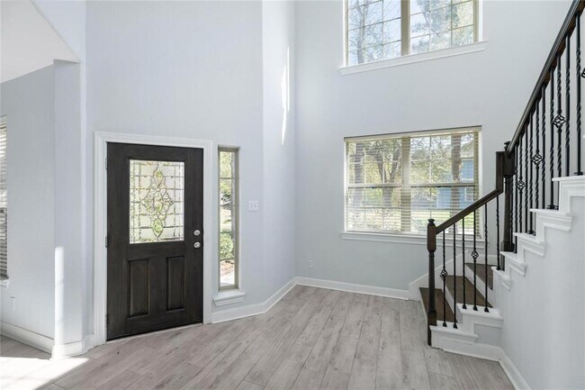 Building Photo - 90 Panterra Way