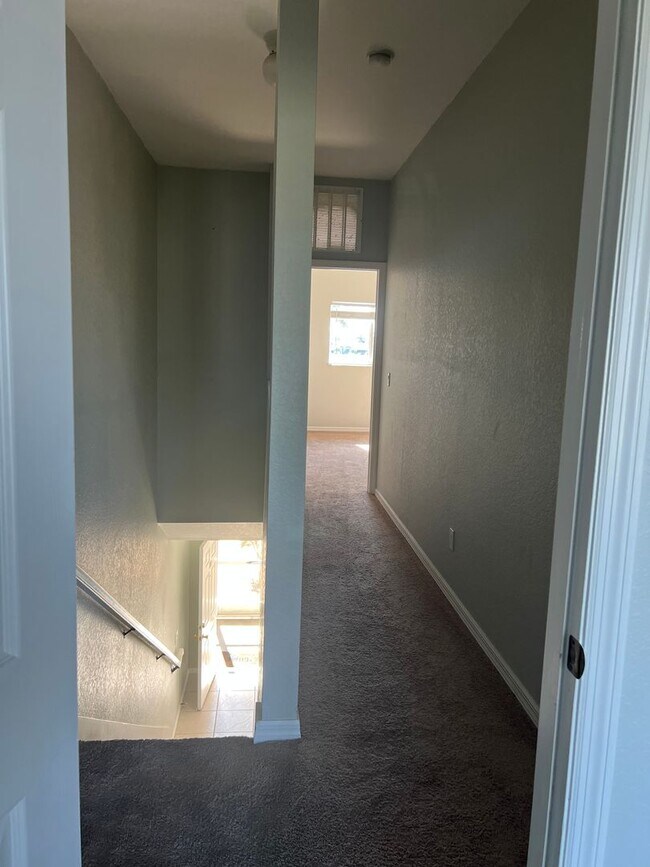 Building Photo - Villa Congress