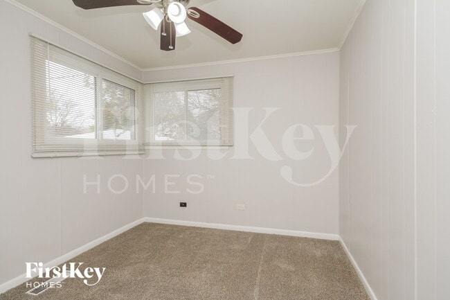 Building Photo - 14525 Dobson Ave