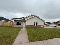 Building Photo - 7035 Glen Abbey St