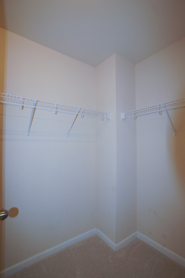 Building Photo - 136 Dove Cottage Ln