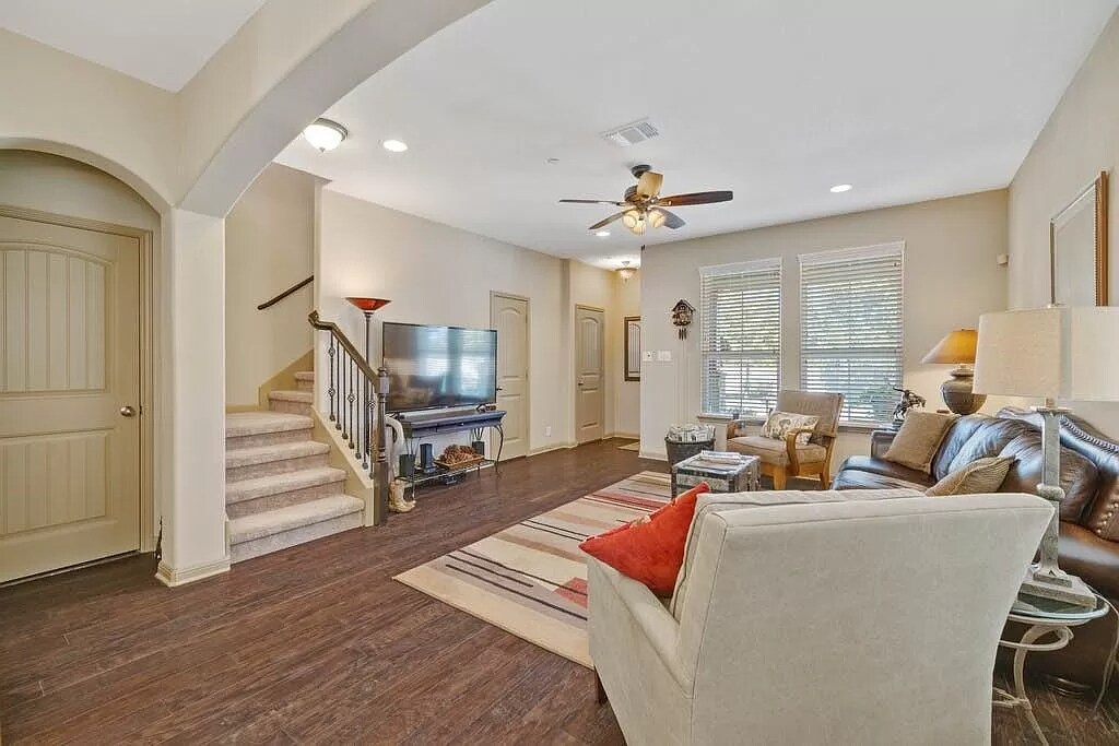 Building Photo - 1022 Lost Pines Ln