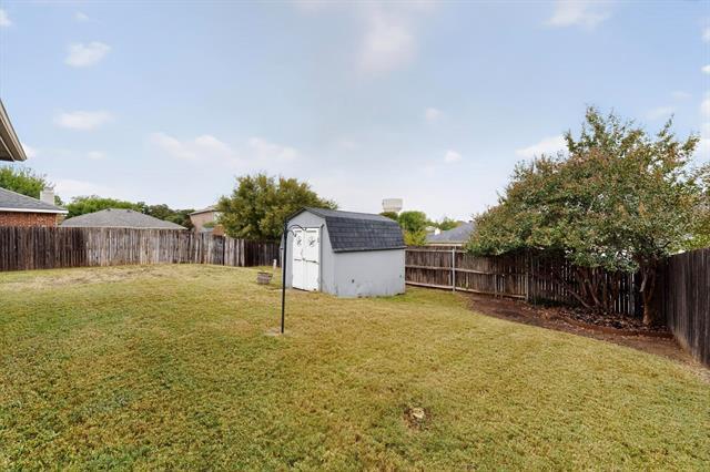 Building Photo - 415 Hidden Ridge Dr