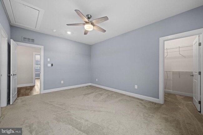 Building Photo - 7147 Starmount Ct
