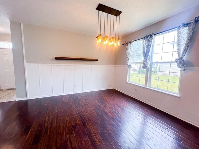 Building Photo - 10640 Northern Dancer Dr