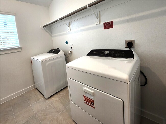 Building Photo - 2506 Good Morrow Dr