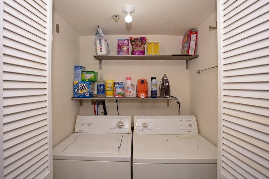 Washer and dryer - 309 Manhattan Ave