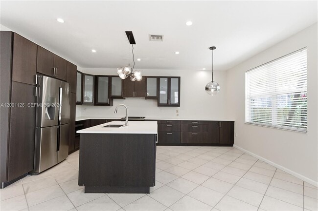 Building Photo - 4808 SW 157th Way