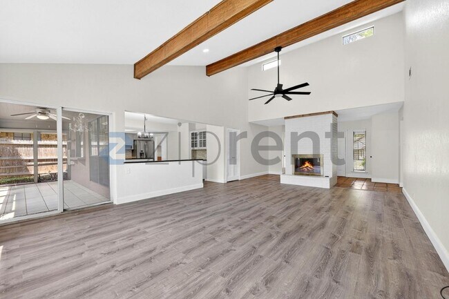 Building Photo - 1006 Tulane Dr