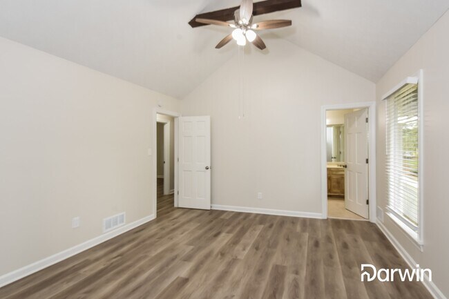 Building Photo - 1400 Hewatt Rd SW