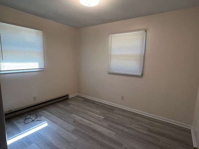 Building Photo - 2264 Welch Dr